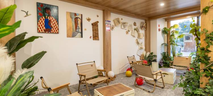 无隐良居酒店(弥勒中龙时代中心店)图片