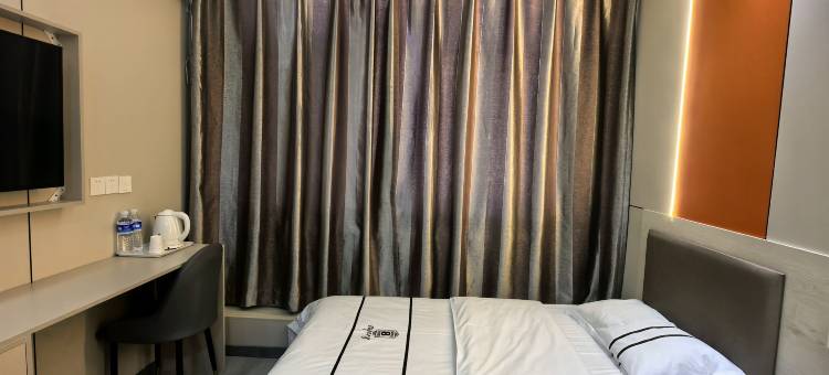 速8酒店(巴彦淖尔维多利商厦店)图片