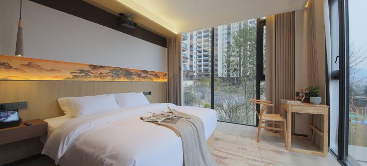 盐亭潺亭酒店图片