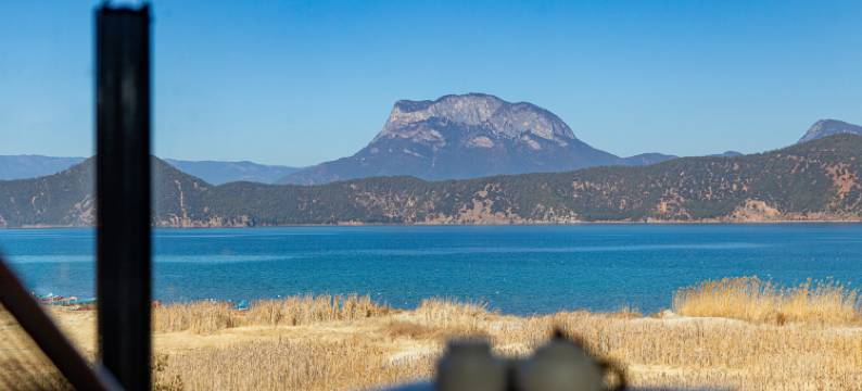 泸沽湖山涧有云湖景度假酒店(花海码头店)图片