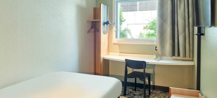 凡尔赛宫勒谢奈 B&B 酒店(B&B Hotel Versailles le Chesnay)图片