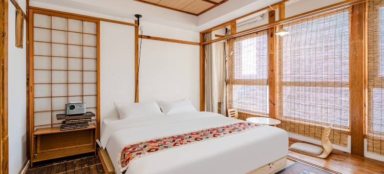 山崎·海景艺术民宿(青岛融创茂店)图片