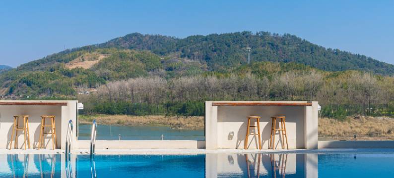 GUCHI故迟·江景汤泉民宿(OMG心跳乐园店)图片