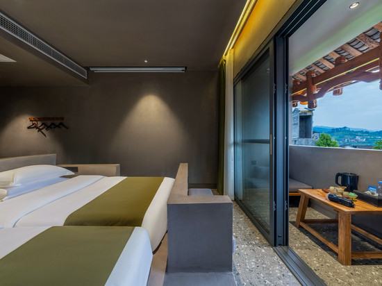 兮木酒店(芙蓉镇大瀑布店)