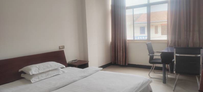 平安商务宾馆(振兴街店)图片