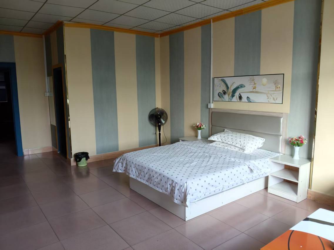 金英住宿(景富西路店)