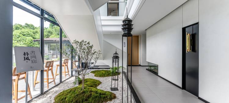 云和夜泊酒店(绍兴镜湖湿地奥体中心店)图片