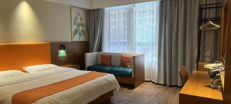 万嘉柏悦酒店(阜阳高铁西站师范大学店)图片