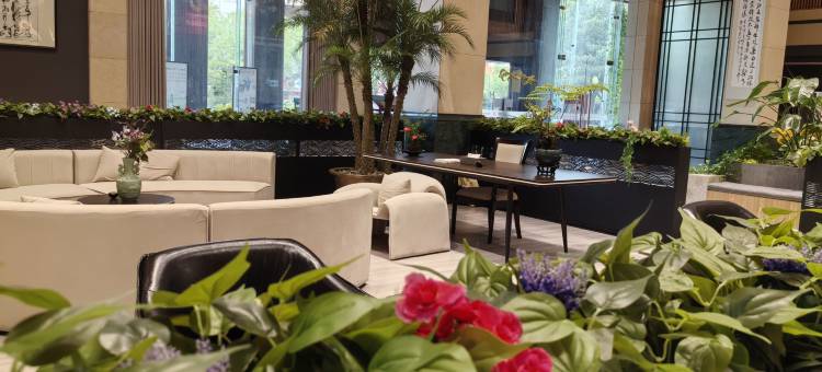 遇见艺术酒店(海宁人民广场爱琴海火车站店)图片