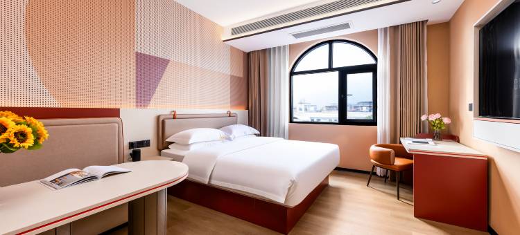 盈江云曼酒店(盈江广场店)图片