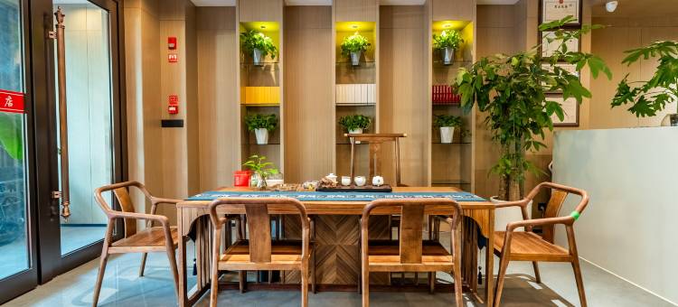 昌吉逸润酒店(亚中商城新汇嘉店)图片