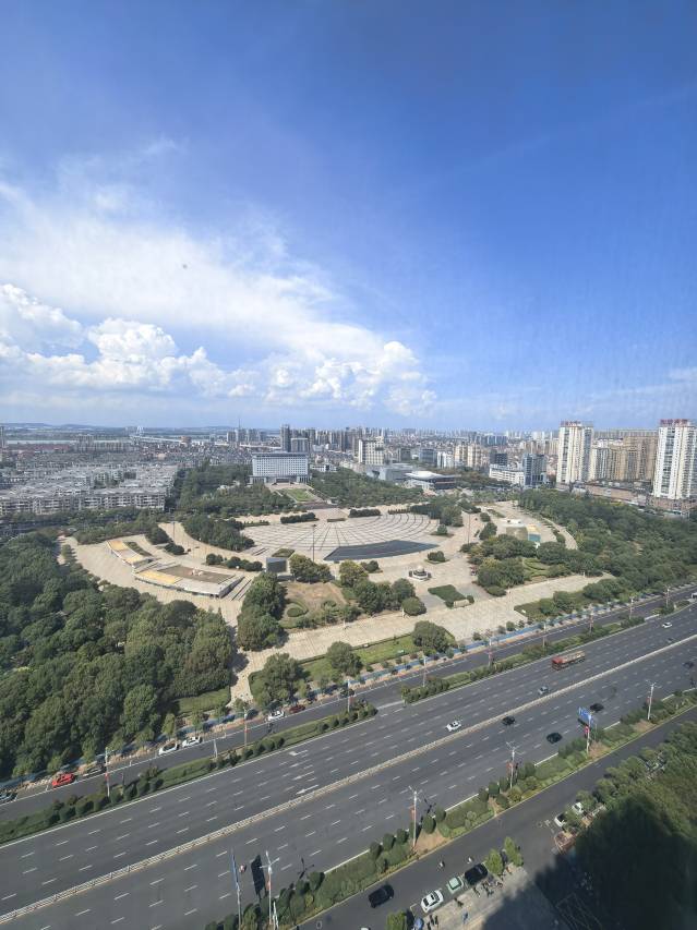 维也纳国际酒店(丰城丰跃名城店)图片