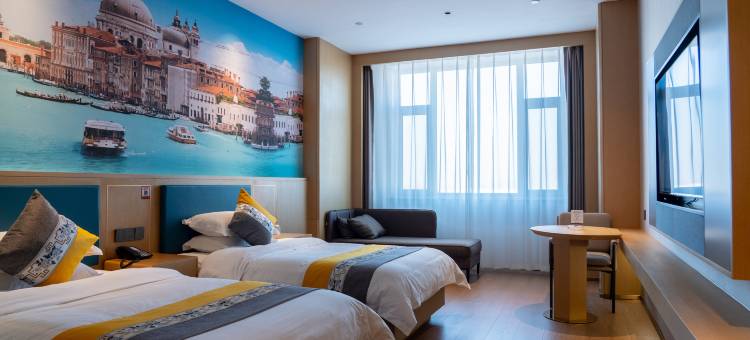 东鹏假日酒店图片