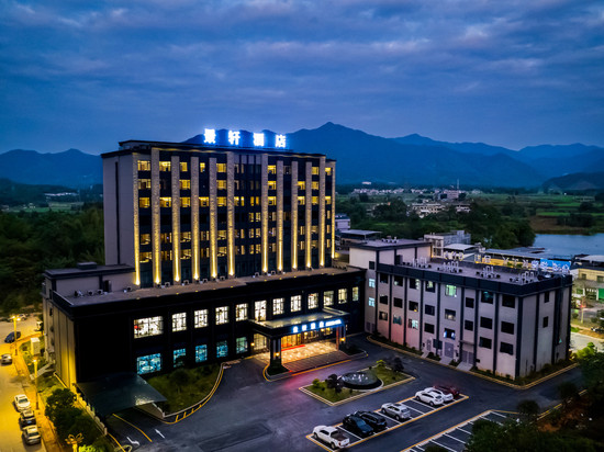 景轩酒店(翁源经济开发区店)
