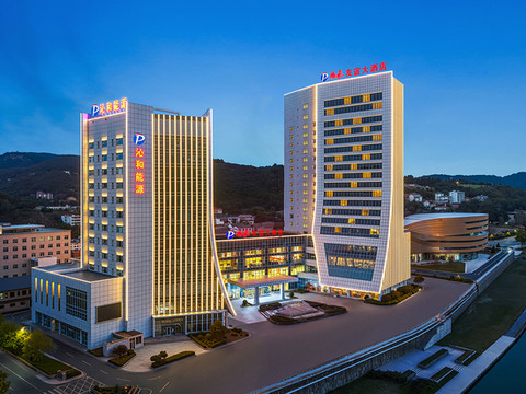 沁水鹏飞友谊大酒店