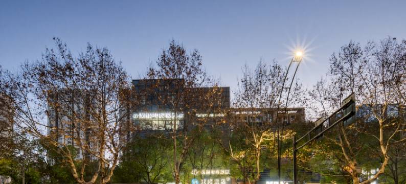 网鱼电竞酒店(杭州滨江银泰店)图片