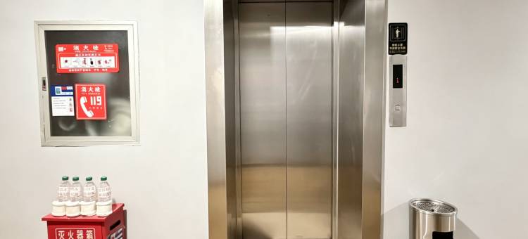 彦霖连锁酒店(邢台火车站冀南装饰城店)图片