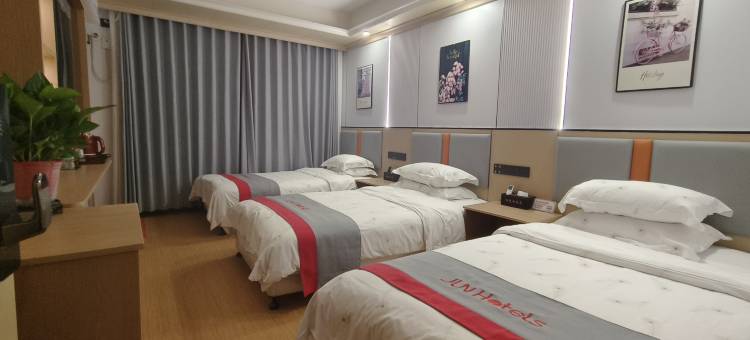 佛坪阳光假日酒店(迎宾路分店)图片