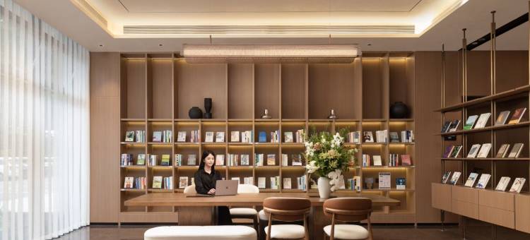 贵阳十里河滩小孟工业园亚朵X酒店图片