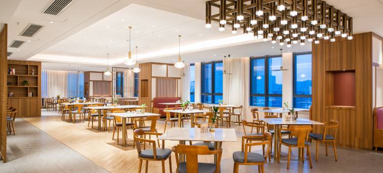 丽呈朗誉酒店(深圳龙岗中心大运新城店)图片