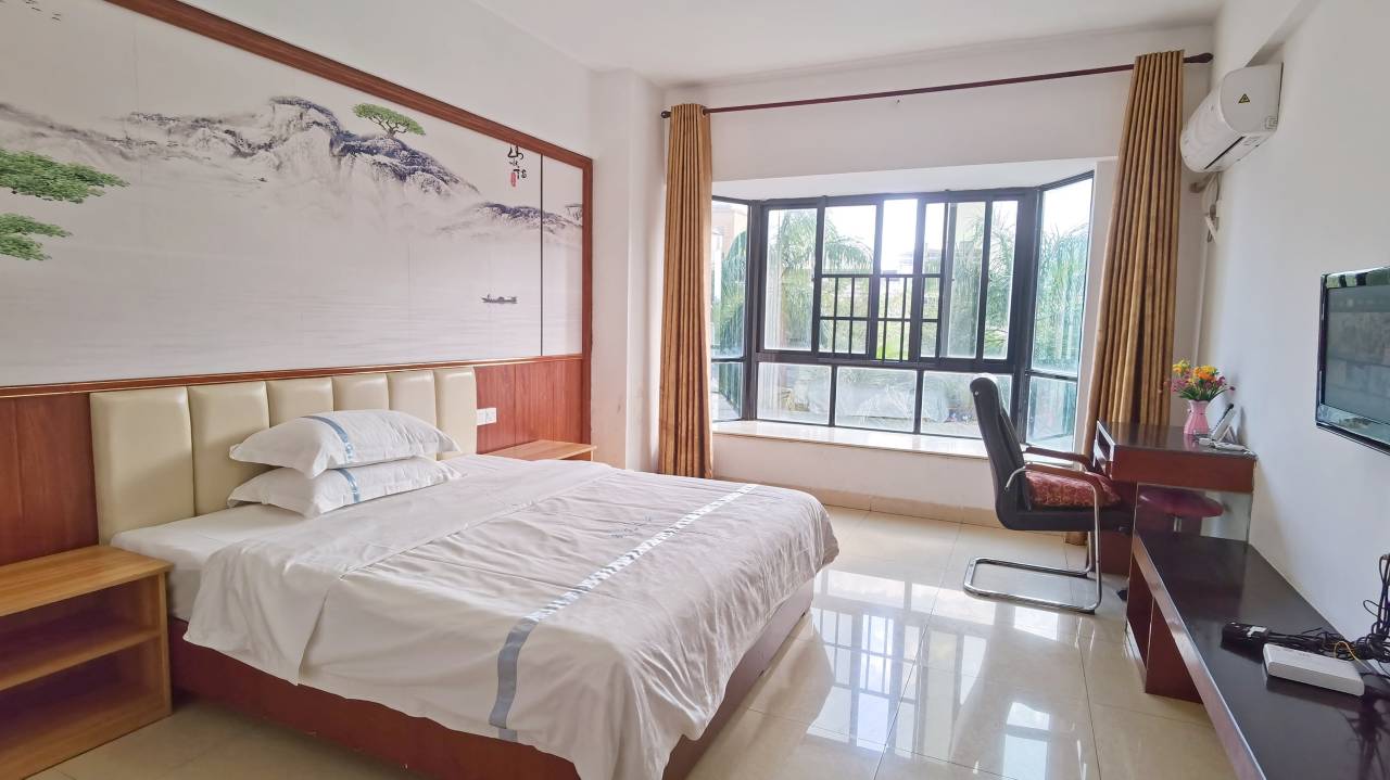 顺发旅租(陵水中学海韵广场店)