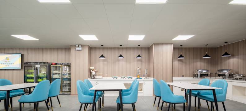 朝漫酒店(日照火车站万平口景区店)图片