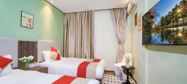 三亚欢槿酒店(商品街情人桥店)图片