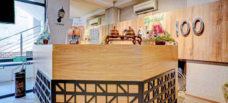 超级OYO Capital O 3905 Graha 100宾馆(Sans Vibes Hotel Syariah Graha 100 Gubeng Surabaya)图片