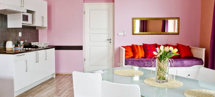 御庭公寓(Royal Court Apartments)图片