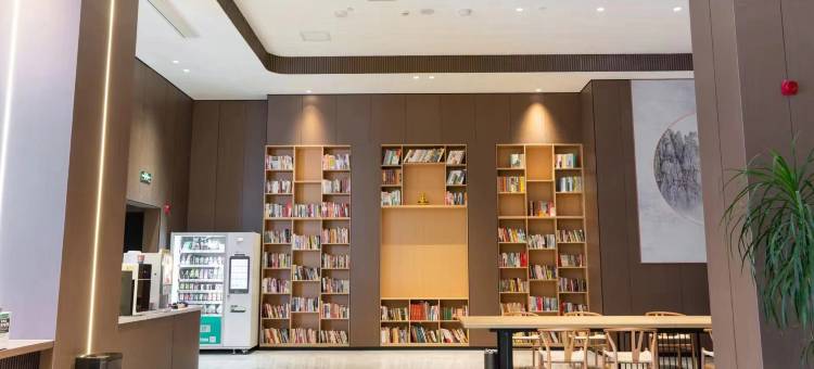 蓝湾酒店(泌阳铜山湖大道店)图片