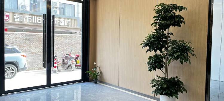 鑫辉酒店(西安周至集贤比亚迪工业园店)图片