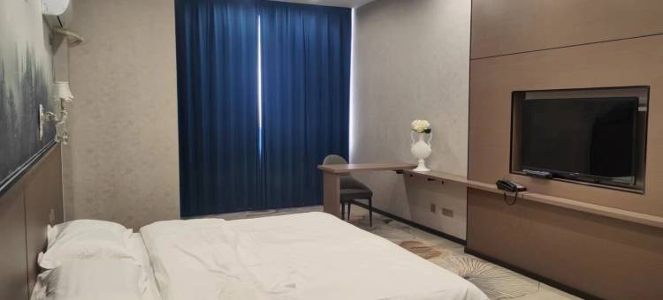 阿拉善左旗腾格里大酒店图片