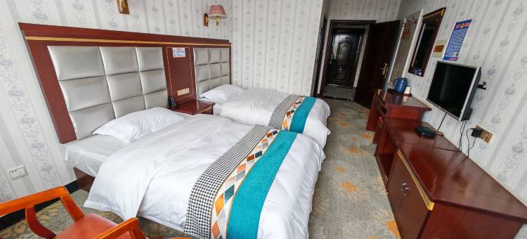 都兰飞龙宾馆图片