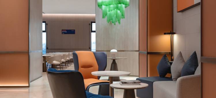 郑州花园路正弘城智选假日酒店图片