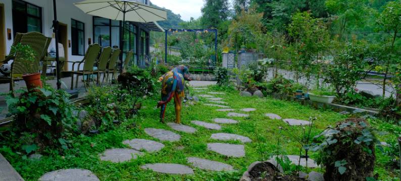 西岭雪山蜗牛小汤民宿图片