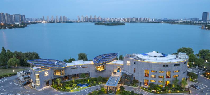 苏州清风明月大酒店(吴中区尹山湖店)图片