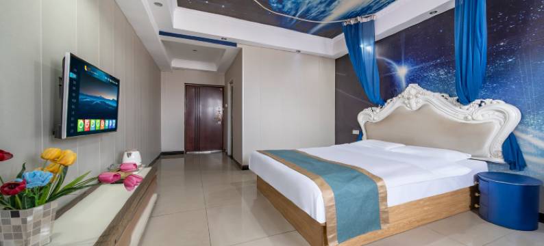 长锦时尚酒店(郑州火车站二七广场地铁站店)图片