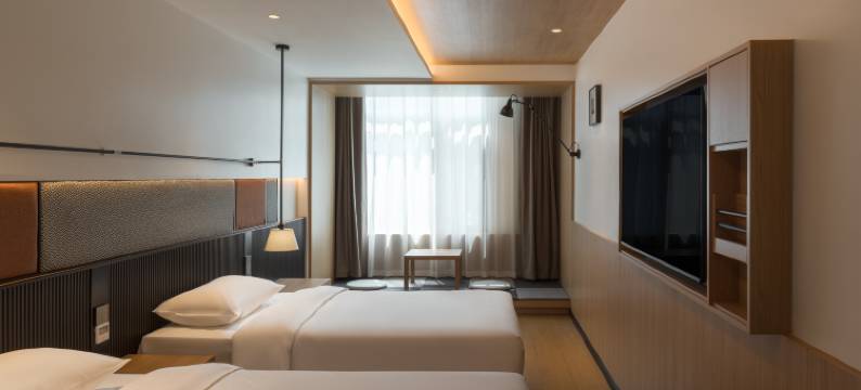 SFEEL设计师酒店(成都省骨科医院地铁站杜甫草堂店)图片