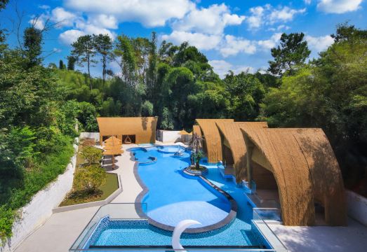 半天云水酒店（阳朔县漓江店）外景图