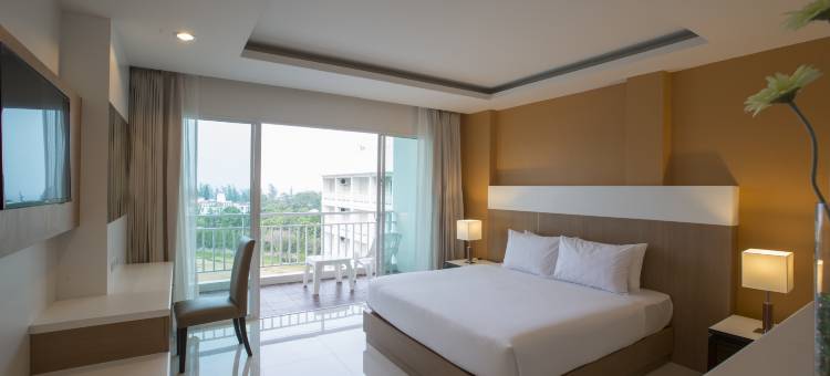 卡隆海滩查纳莱山坡度假村(Chanalai Hillside Resort, Karon Beach)图片