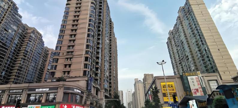 郑州曼哈顿酒店(燕庄地铁站店)图片