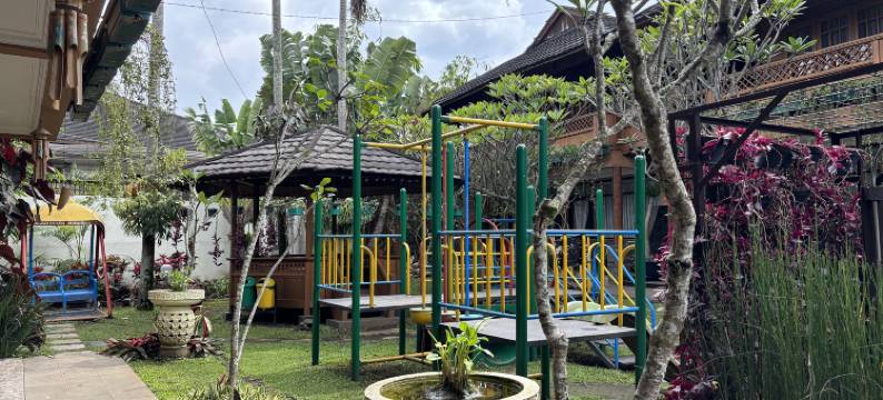 佩索那班波酒店(Hotel Pesona Bamboe)图片