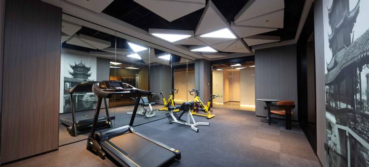 天港漫非酒店(宁波慈城官山河地铁站店)图片