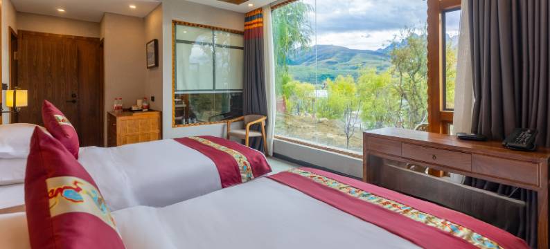 甘孜罗布林温泉酒店(格萨尔王城店)图片