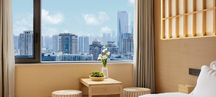 龙猫精灵酒店(西南交大沙湾地铁站店)图片