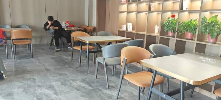 如家睿柏·云酒店(临猗南风百货店)图片