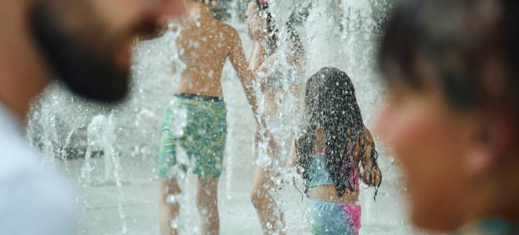 迪拜市美爵酒店(Grand Mercure Dubai City)图片