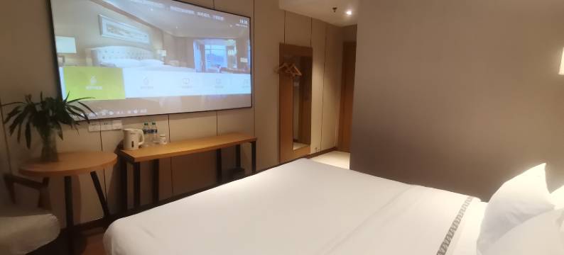 金途酒店(武昌火车站瑞安街地铁站店)图片