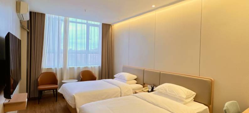 伊宁寄语酒店(新茂业国际购物中心店)图片