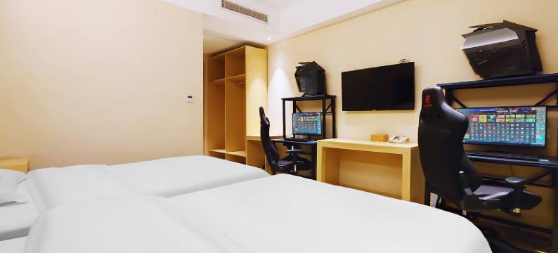 本色电竞酒店(上海吴淞口国际邮轮码头店)图片